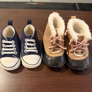 0-6 Month Set of Shoes Tar Heels